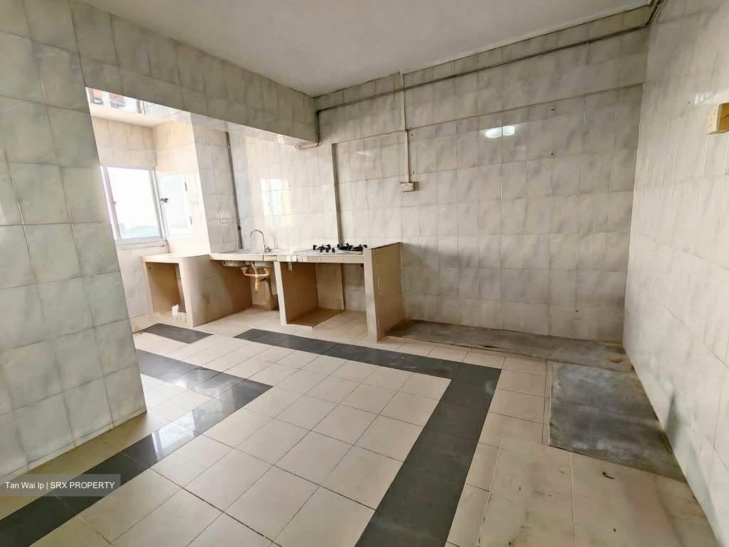 Blk 406 Pandan Gardens (Jurong East), HDB 5 Rooms #540251941